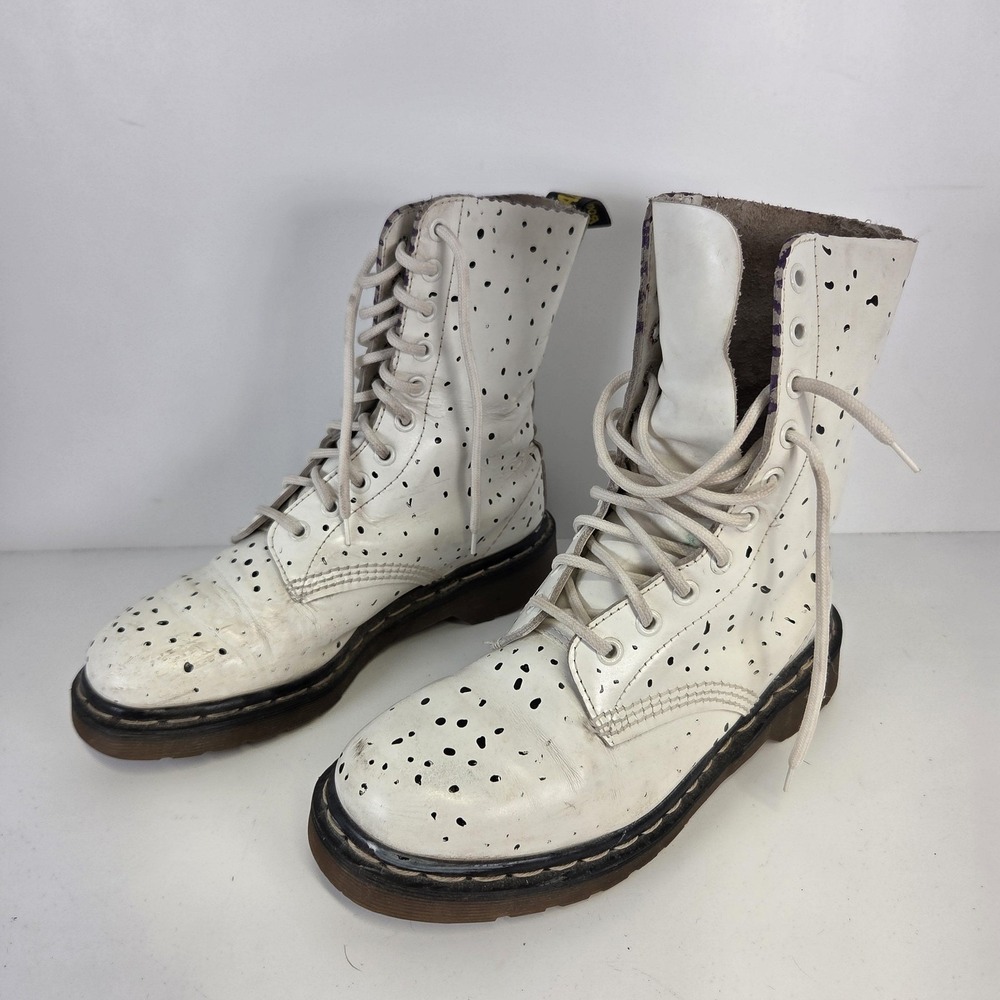 Vintage Dr Martens Boots Womens 5 White Combat Made in England High-Eye